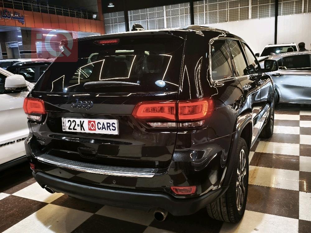 جيب جراند شيروكي